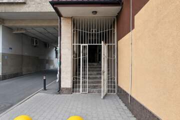 Помещение своб.назн., 345 м²